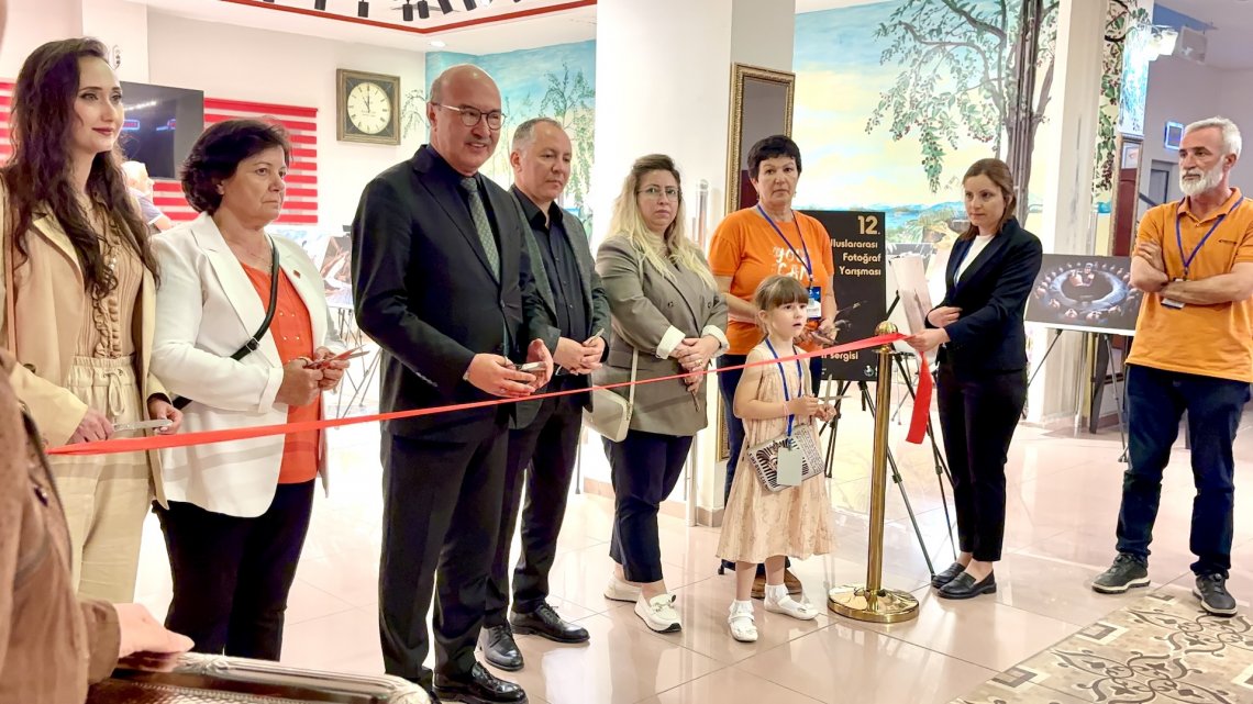 12. Uluslararası Fotoğrafta Yaşayan Kültürel Zenginlikler Konulu Fotoğraf Yarışması